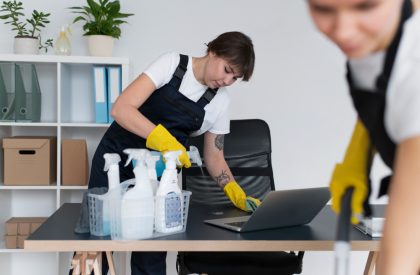 Gebäudereinigung und Wohnungsreinigung Gebäudereinigung und Wohnungsreinigung